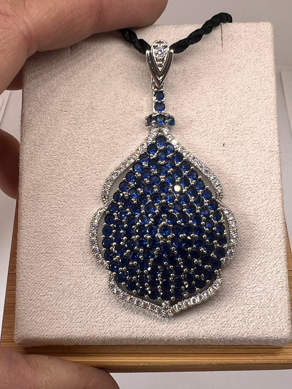 Natural Sapphire Pendant