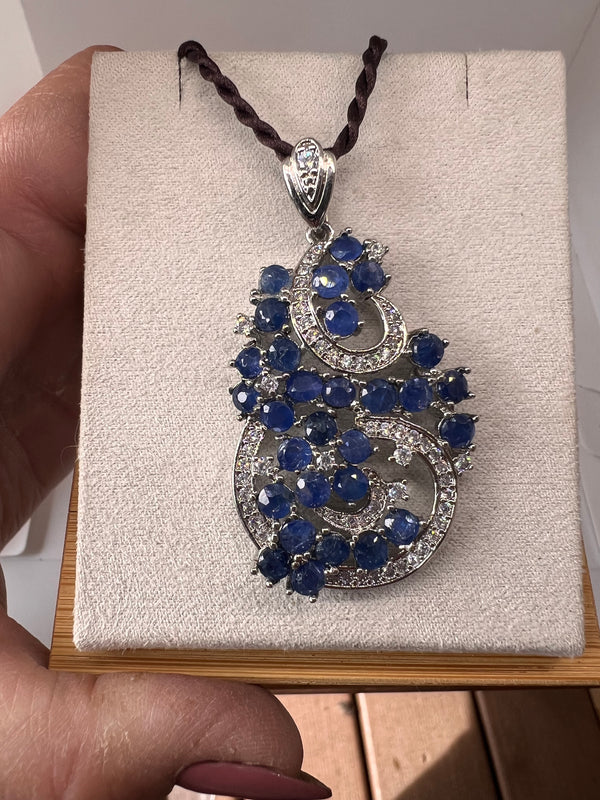 Natural Sapphire Pendant