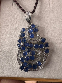 Natural Sapphire Pendant