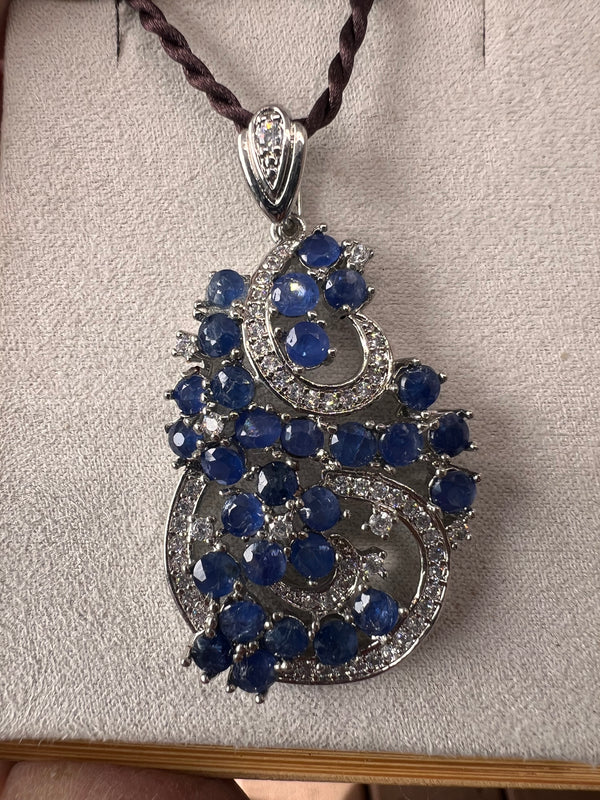 Natural Sapphire Pendant