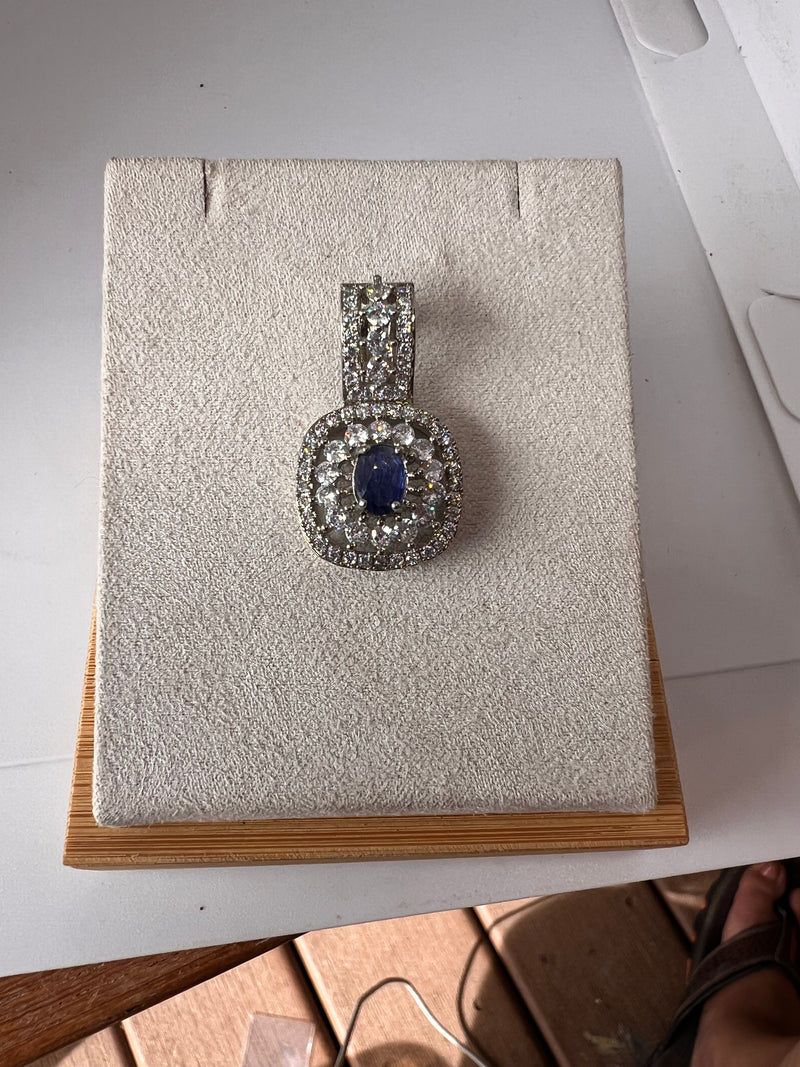 Natural Sapphire Pendant