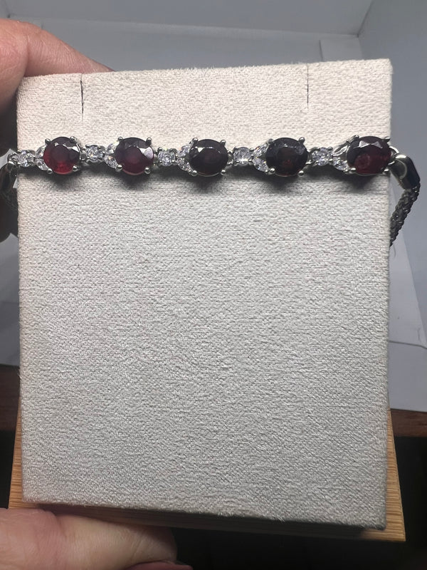 Natural Garner Bracelet