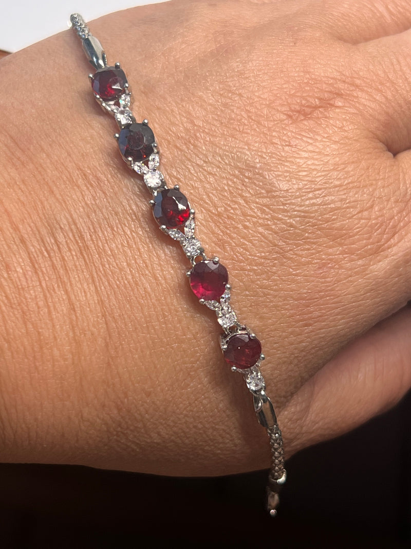 Natural Garner Bracelet